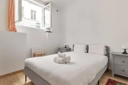 Wehost- Pour 4 Personnes - Nation Parigi